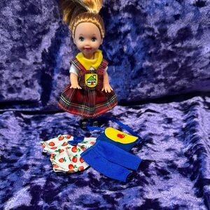 Vintage 1995 Mattel Barbie Kelly Doll With Vintage 2 School Outfits